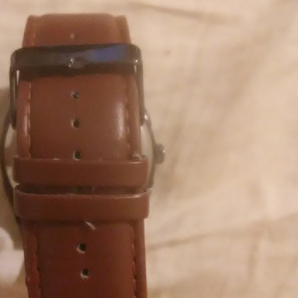 Fashionable watch - Picture 3 of 3